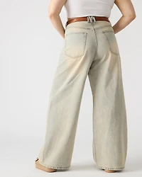 THE MEGA BAGGY LIGHT BLUE DENIM