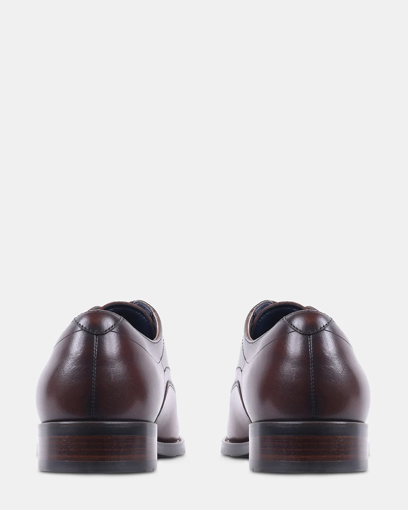 HELFANT BROWN LEATHER