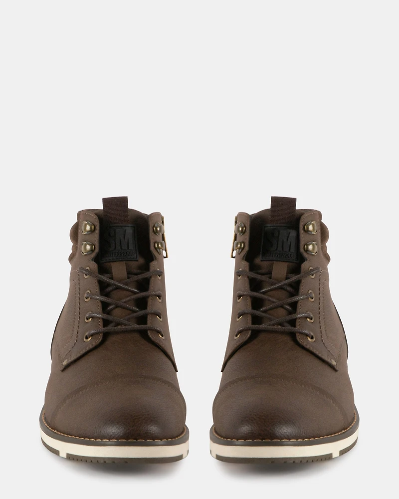 MAGNUM BROWN