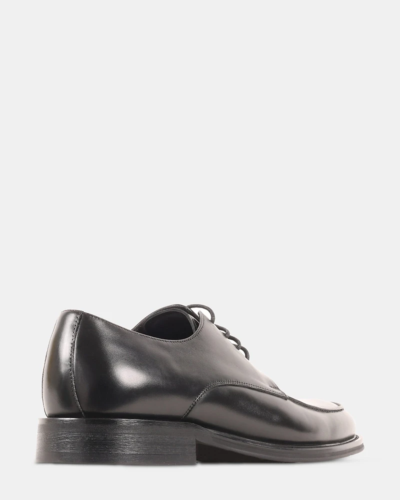 PELICANE BLACK LEATHER