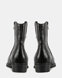 STERGIS BLACK LEATHER