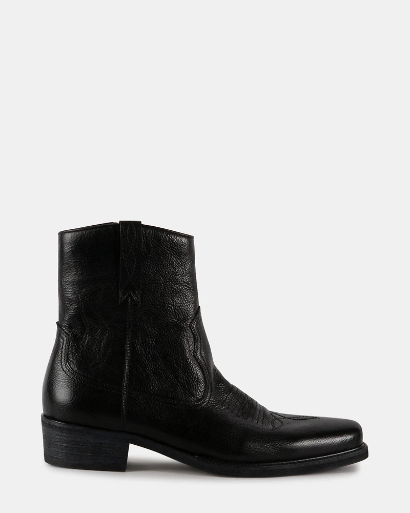 STERGIS BLACK LEATHER