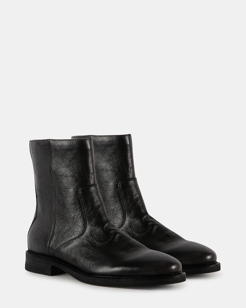 TRAVERSE BLACK LEATHER