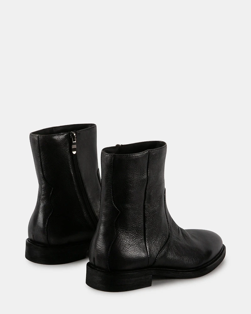 TRAVERSE BLACK LEATHER