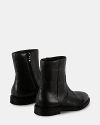 TRAVERSE BLACK LEATHER