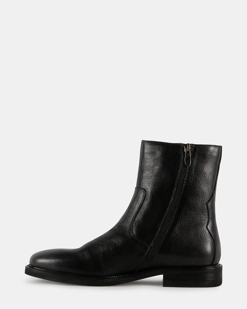 TRAVERSE BLACK LEATHER