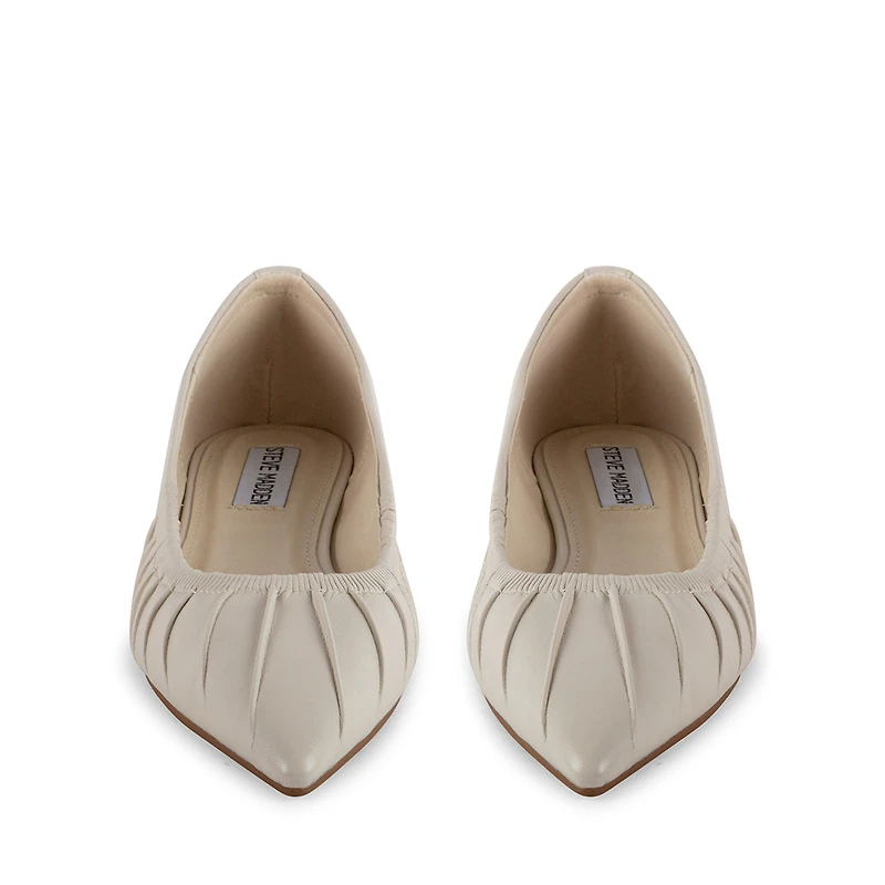 DARINGLY WHITE