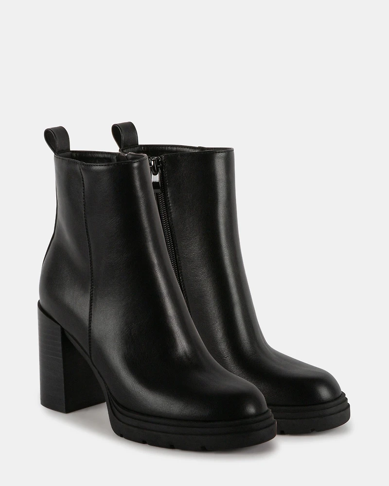 BLURED BLACK