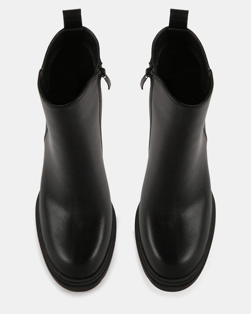 BLURED BLACK
