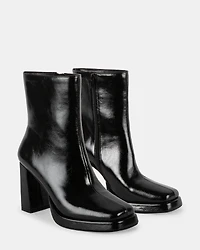 CLEVER BLACK