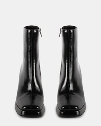 CLEVER BLACK
