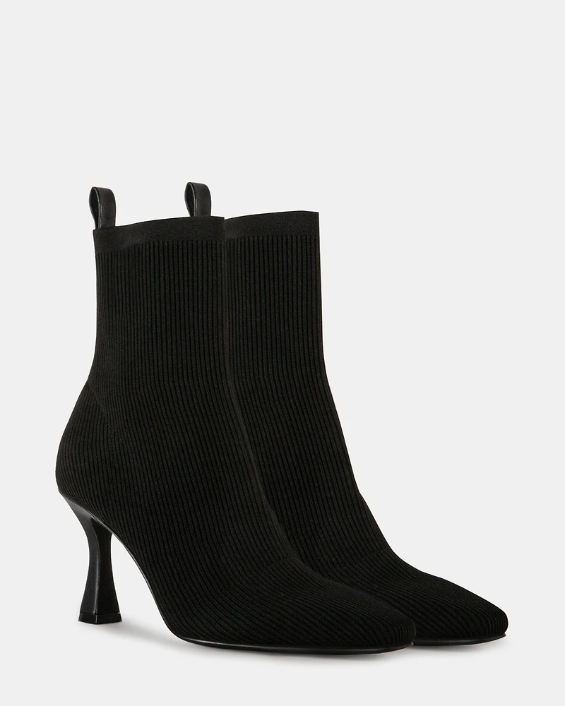 FREIDA BLACK KNIT