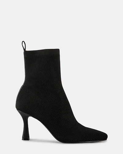 FREIDA BLACK KNIT
