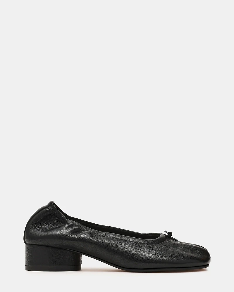 CYRA BLACK LEATHER