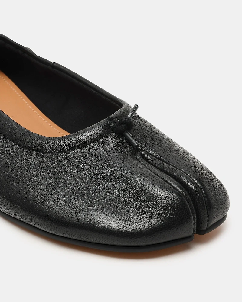 CYRA BLACK LEATHER