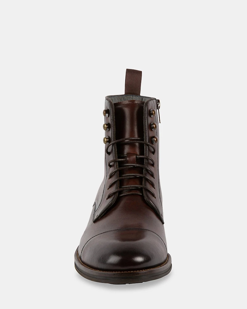 DAYLON BROWN LEATHER