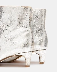 DELVIE SILVER LEATHER