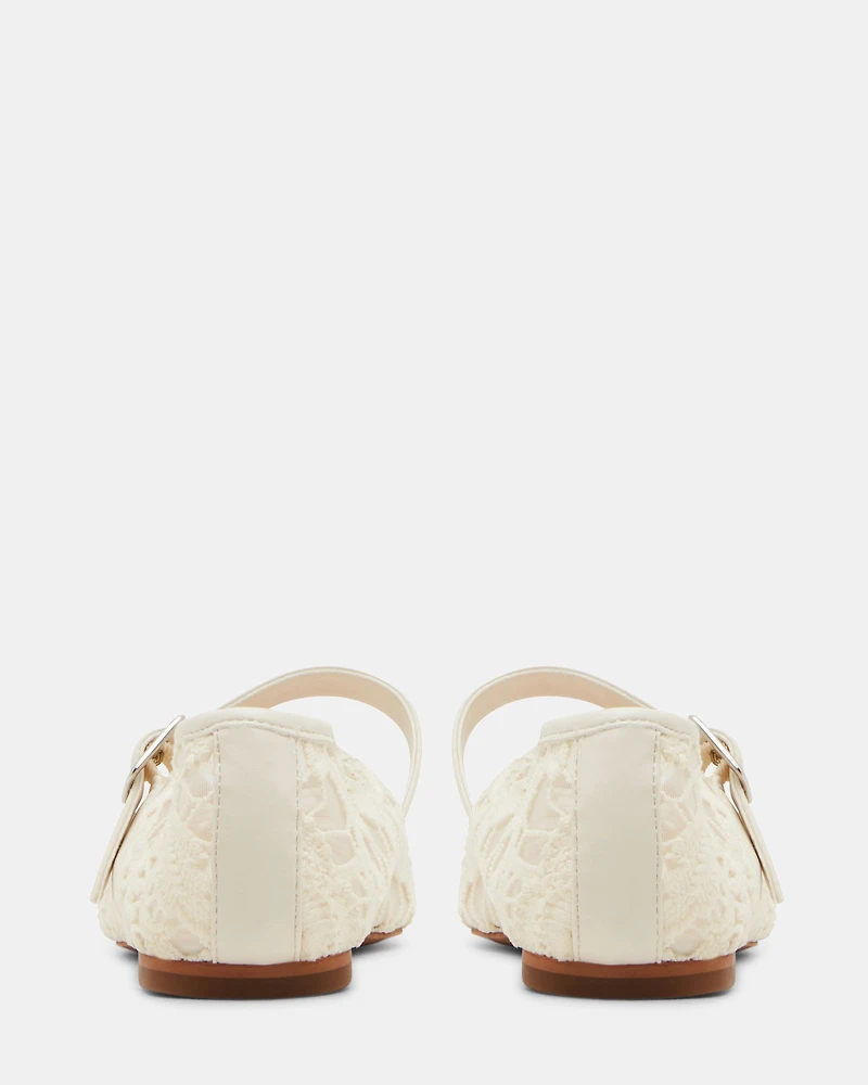 DREAMING WHITE