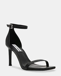 PIKED BLACK LEATHER
