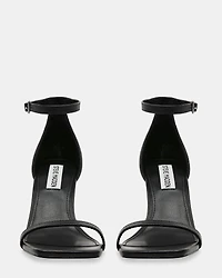 PIKED BLACK LEATHER
