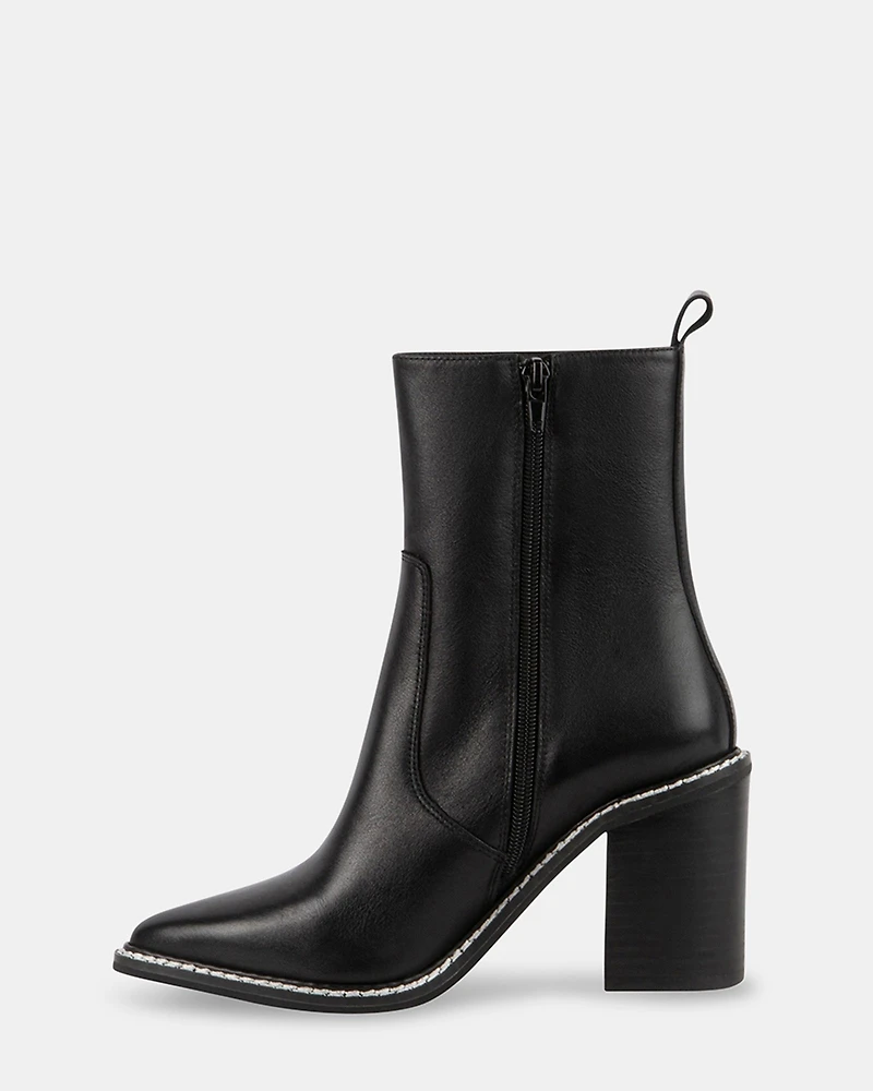 SAVVY BLACK
