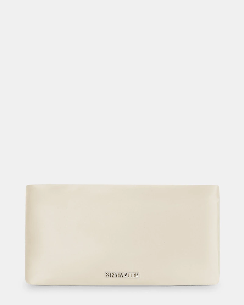 BNEWLY WHITE