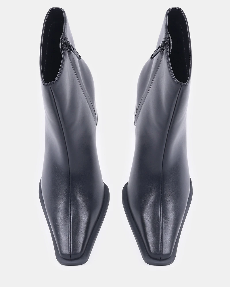 JUBILANT BLACK