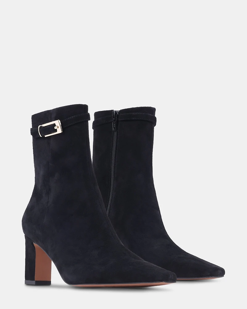 JUMPY BLACK SUEDE