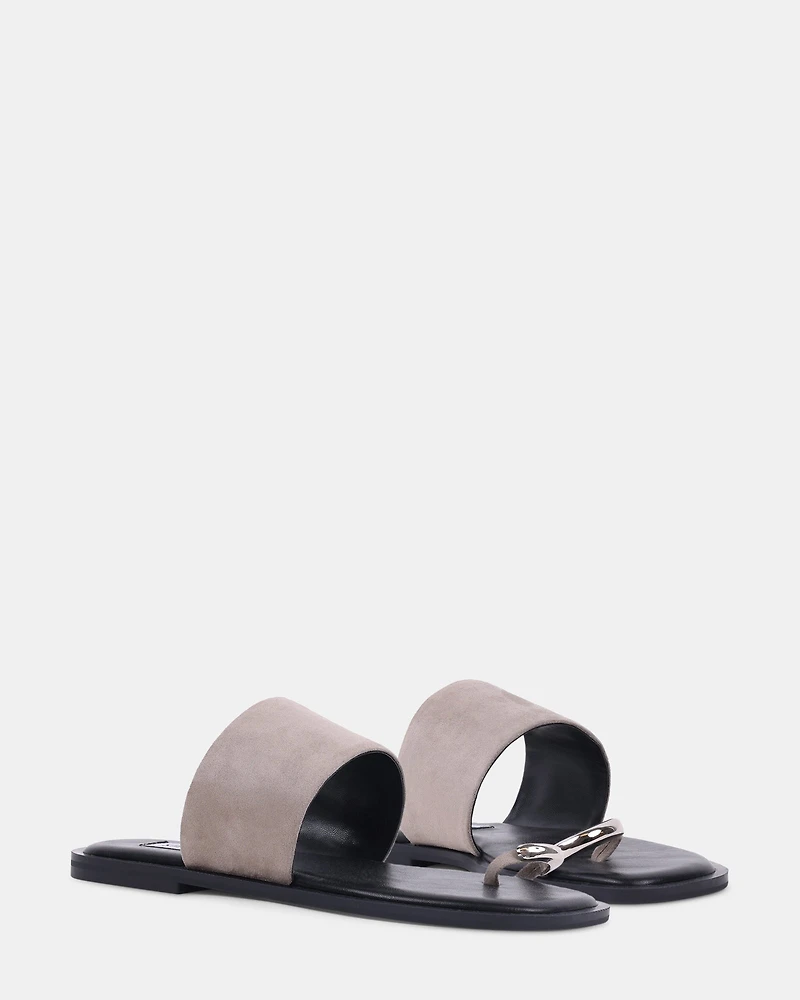 NELLY TAUPE