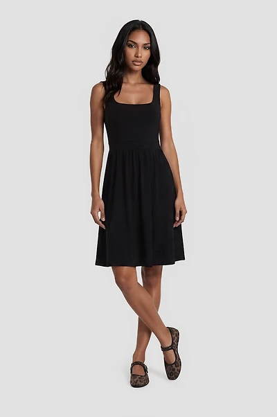 Scoop Neck Short Day Dress