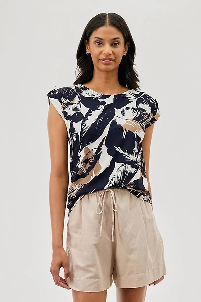 Beechers Brook Leaf Print Cap Sleeve Back Slit Tee