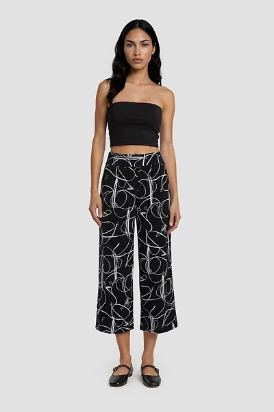 Foldover Capri Pants - Black