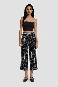 Foldover Capri Pants - Black