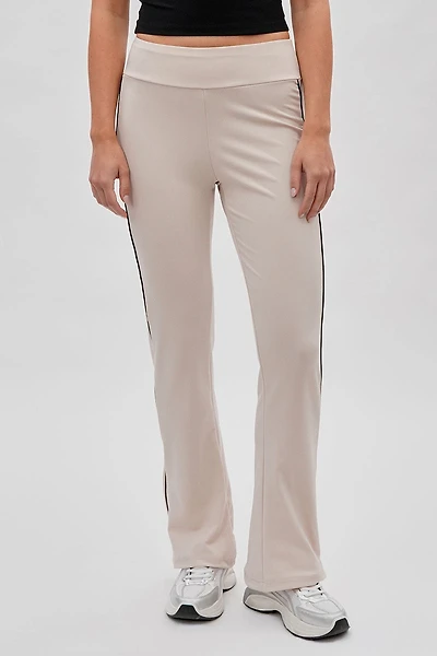 Super Triple Goose Side Piping Detail Active Pants