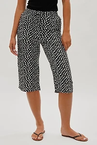 International INC Company Floral Tie Waist Capris