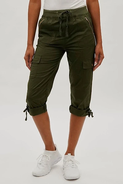 International INC Company Drawstring Cargo Capris