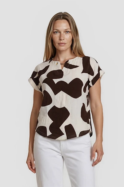 Short Sleeve Chain Neck Top