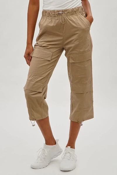 International INC Company Utility Cargo Capris