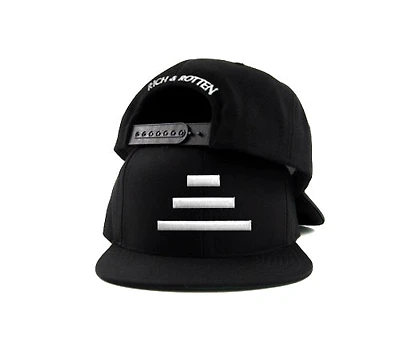Classic Snapback "3 Stripes"