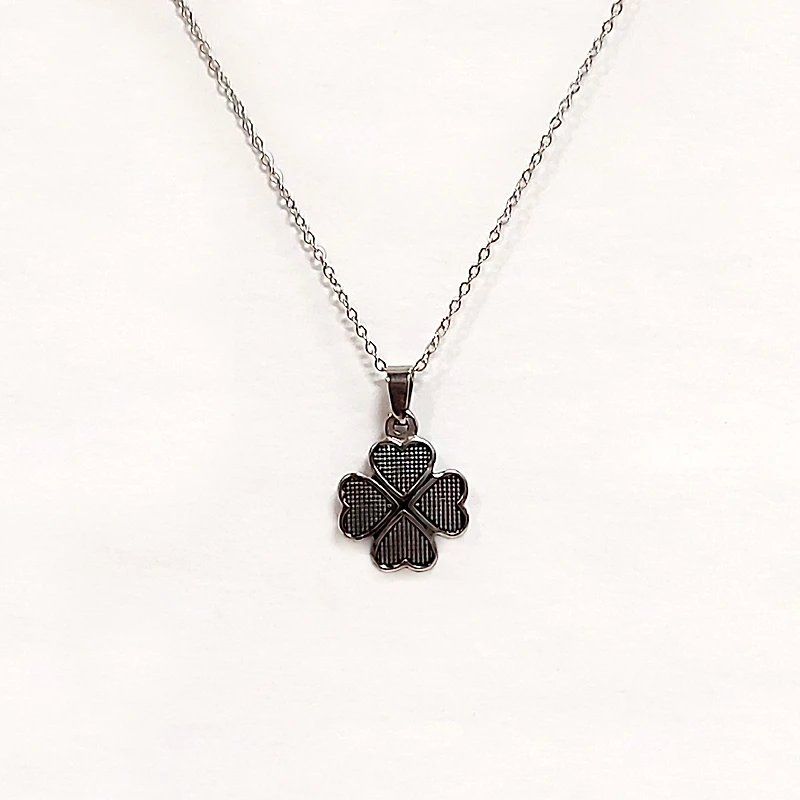Clover Necklace