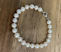 Fresh Water Pearls Bracelet with clasp