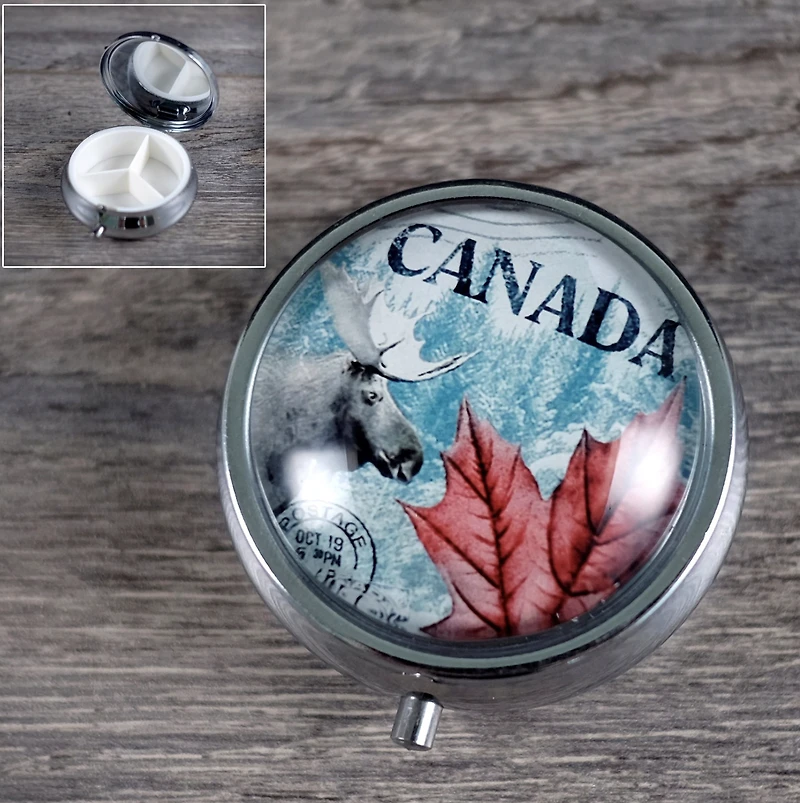 CANADIAN SCENE SOUVENIR PILL BOX