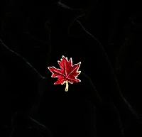 Maple Leaf Clutch Pin