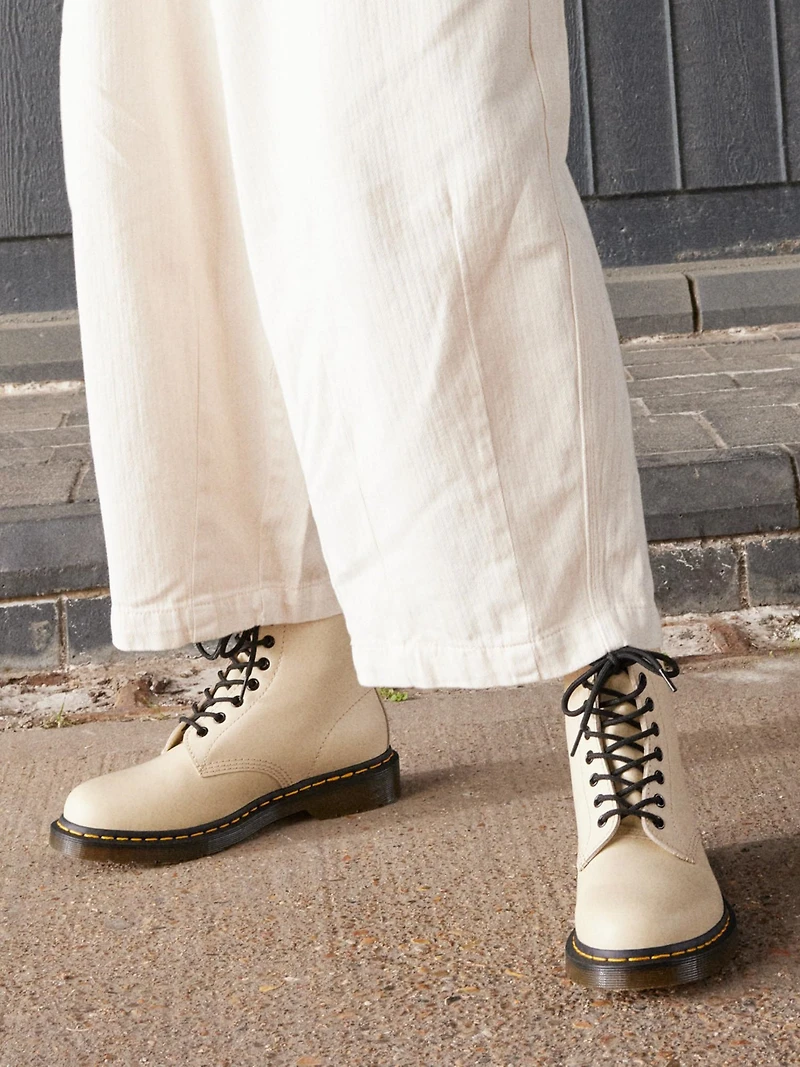 MENS DR MARTENS 1460 SMOOTH