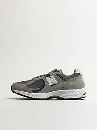 MENS NEW BALANCE 2002 SNEAKER - STEEL GREY