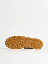 MENS NIKE COURT VISION LOW NEXT NATURE SNEAKER - WHITE/LIGHT BROWN