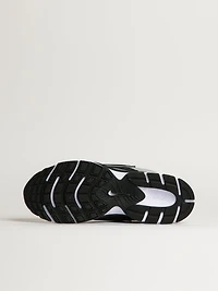 MENS NIKE V5 RNR SNEAKER - BLACK