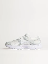 MENS NIKE V5 RNR SNEAKER