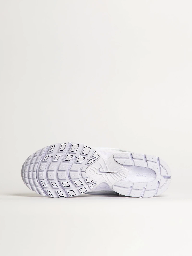 MENS NIKE V5 RNR SNEAKER