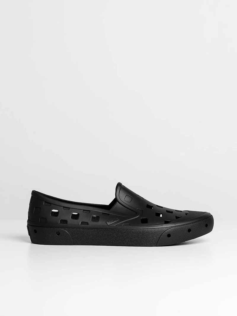 MENS VANS TREK SLIP-ON  - CLEARANCE